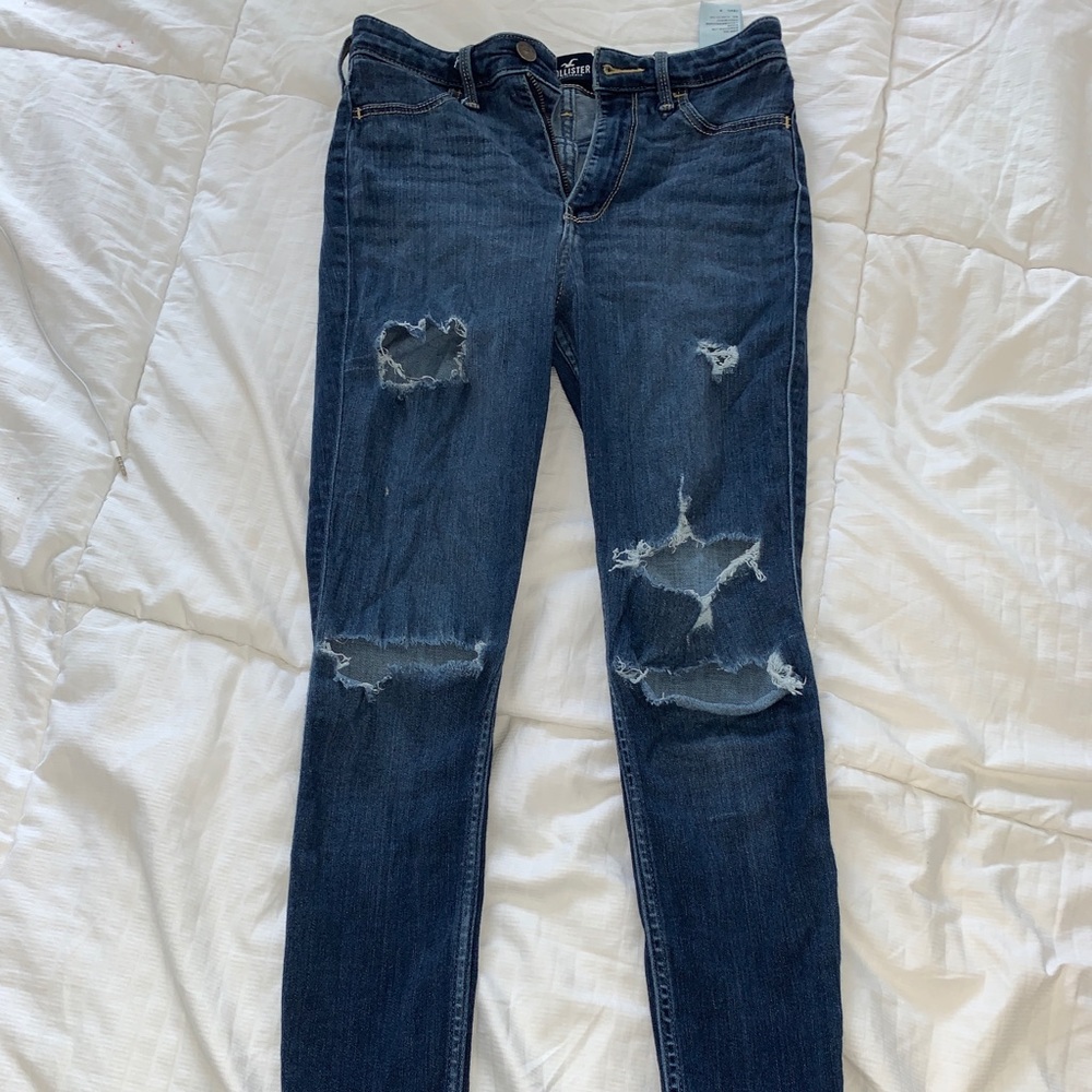 Hollister Ripped Jeans Dark Wash